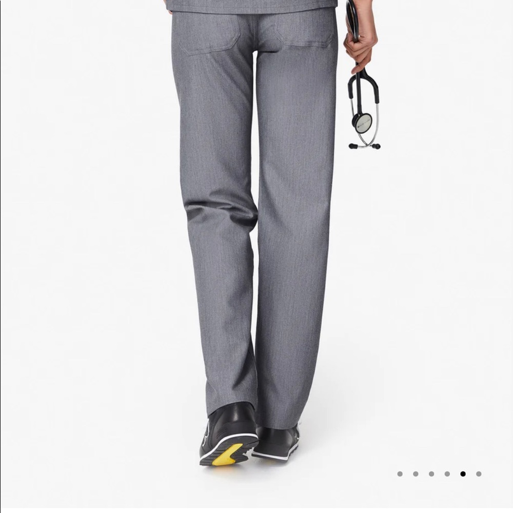 Livingston Basic Scrub Pant In Graphite. - image 4